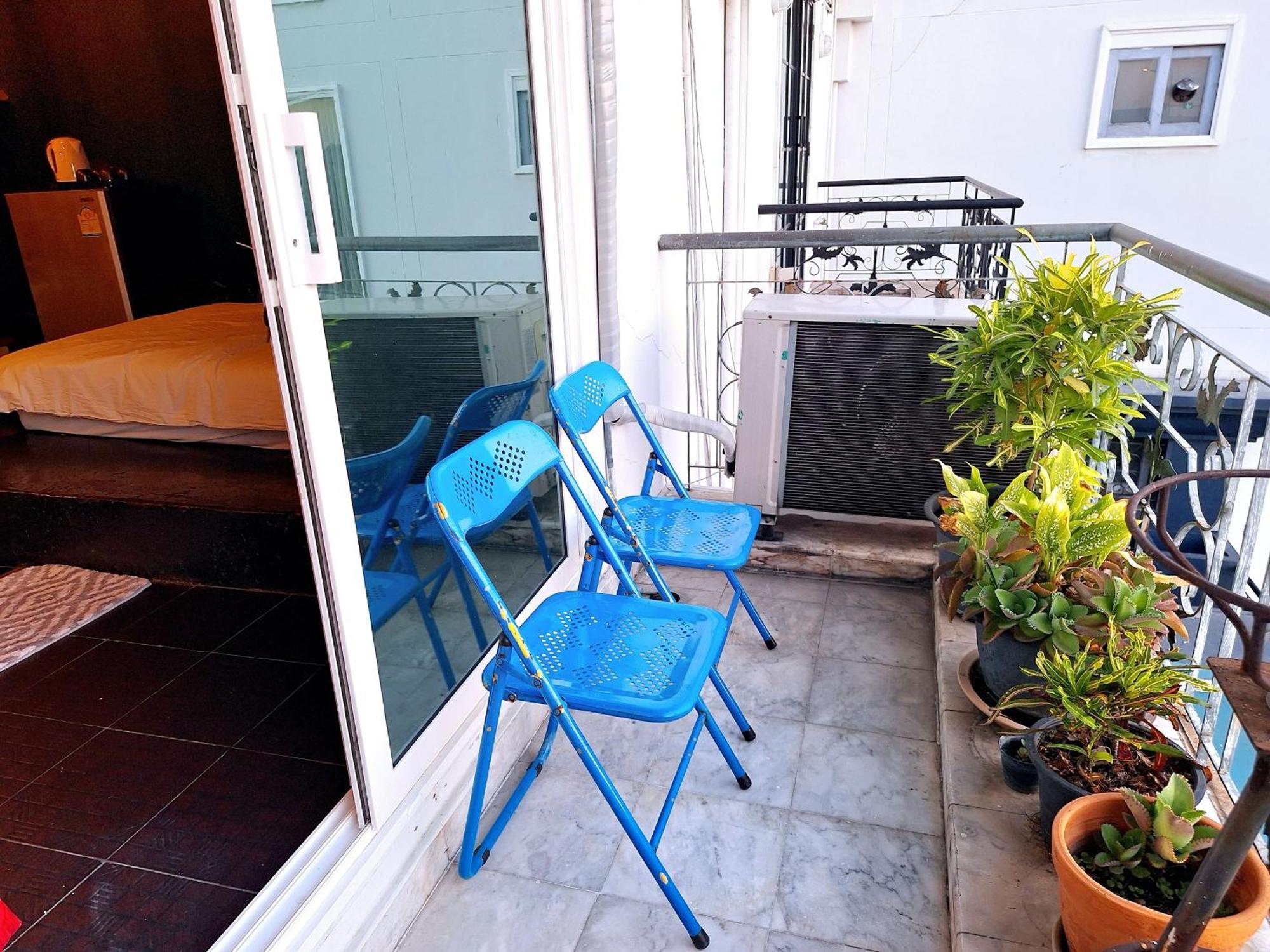 Ddm House Pansiyon Bangkok Dış mekan fotoğraf