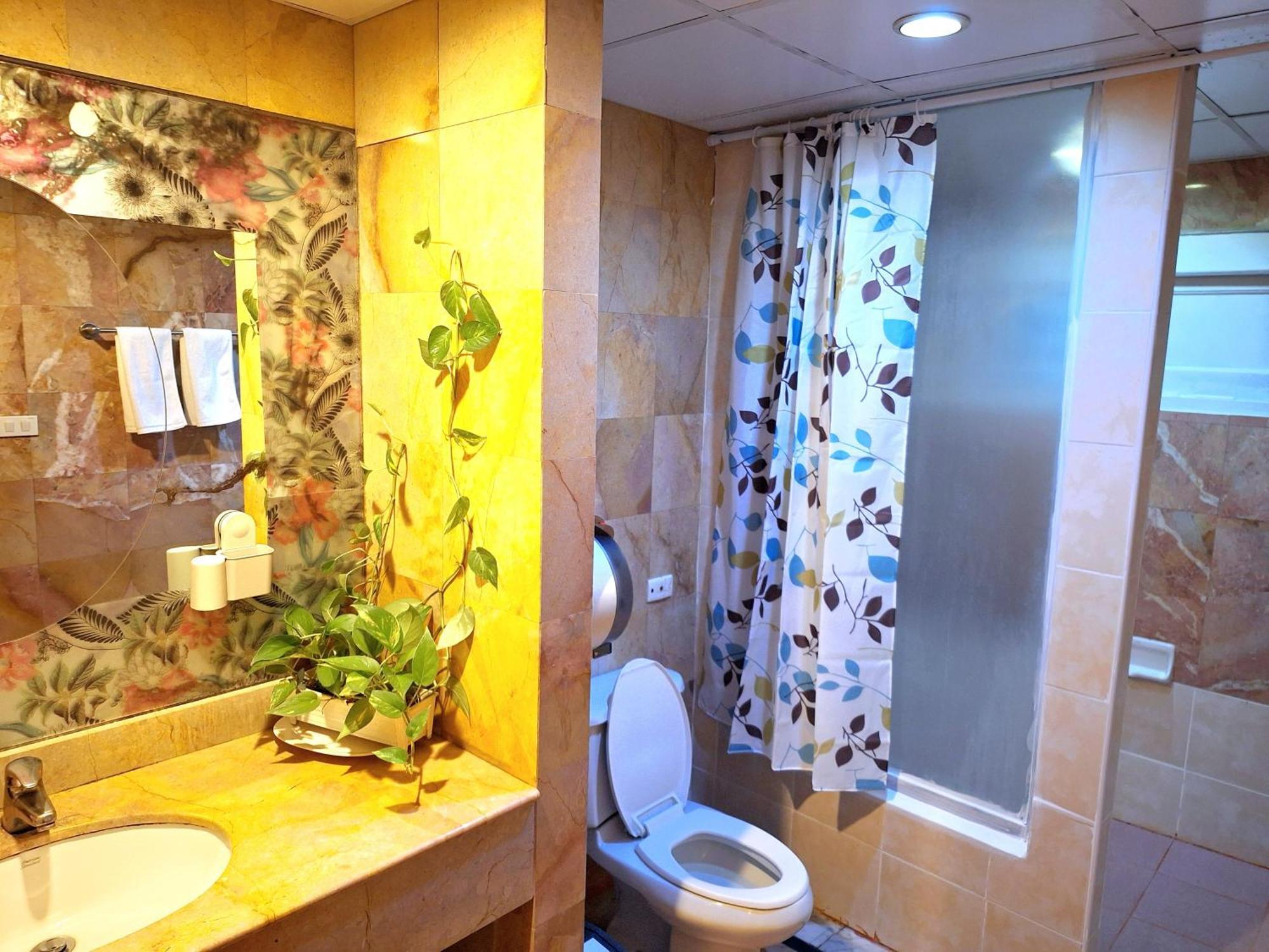Ddm House Pansiyon Bangkok Dış mekan fotoğraf
